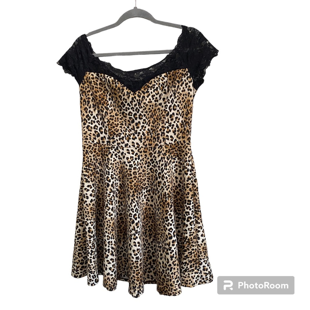 Leopard print and lace  off the shoulder dress size xl NWOT